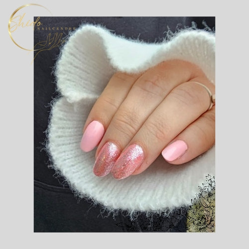 Vovo Cocktail gellak van ShidoNails® in een zachte roze tint met een subtiele elegante uitstraling