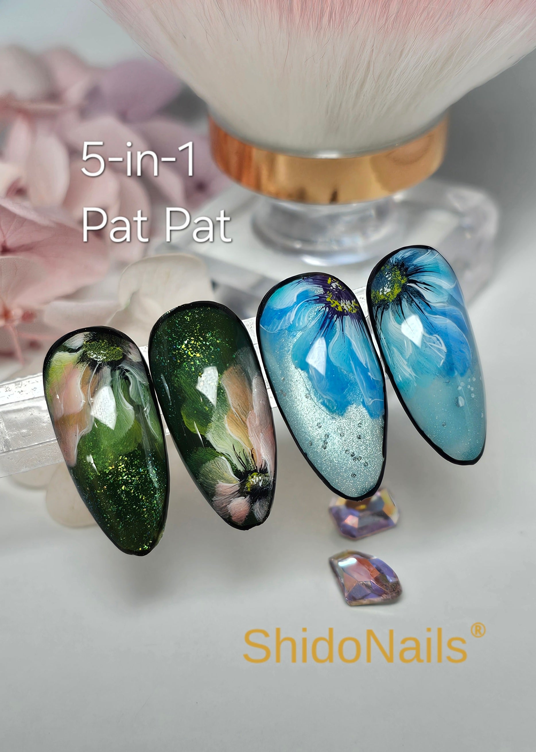 Blauwe en bruine bloemen nailart gemaakt met ShidoNails 5-in-1 Pat Pat gel